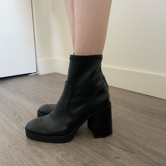 Stradivarius Black Block Heeled Boots - Picture 5 of 6